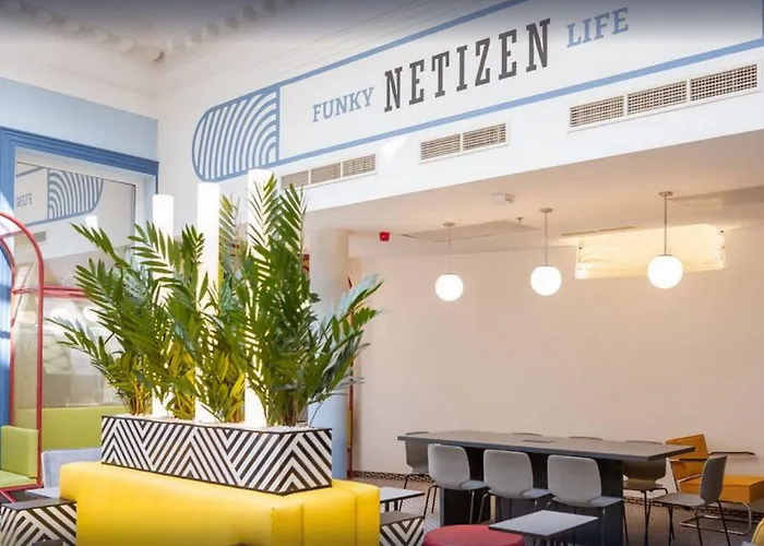 Maverick Athenaeum * Budapest