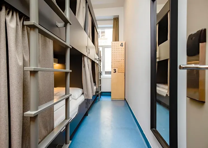 Maverick Athenaeum Ostello *