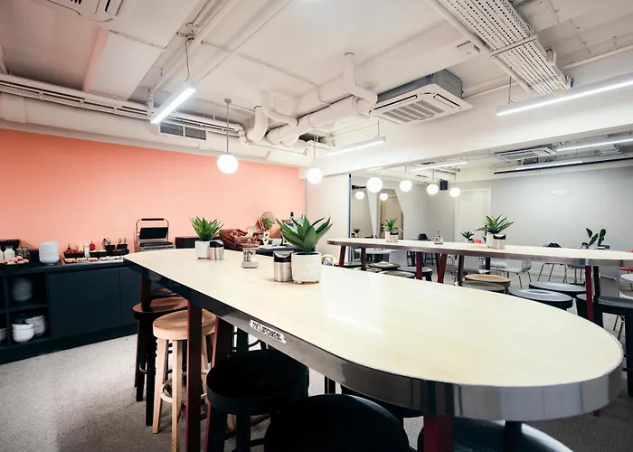 Maverick Athenaeum Budapest