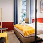 Maverick Athenaeum Hostel