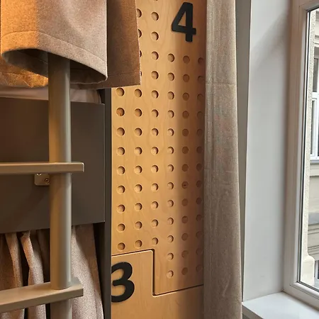 Albergue Maverick Athenaeum