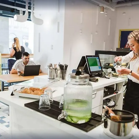 Maverick Athenaeum Hostel