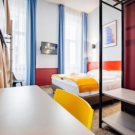 Maverick Athenaeum Budapest