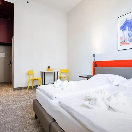 Maverick Athenaeum Budapest