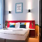 Hostel Maverick Athenaeum